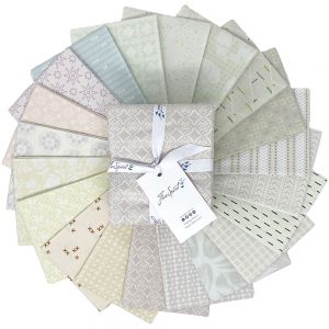 Complements Fat Quarter Bundle - 20pc